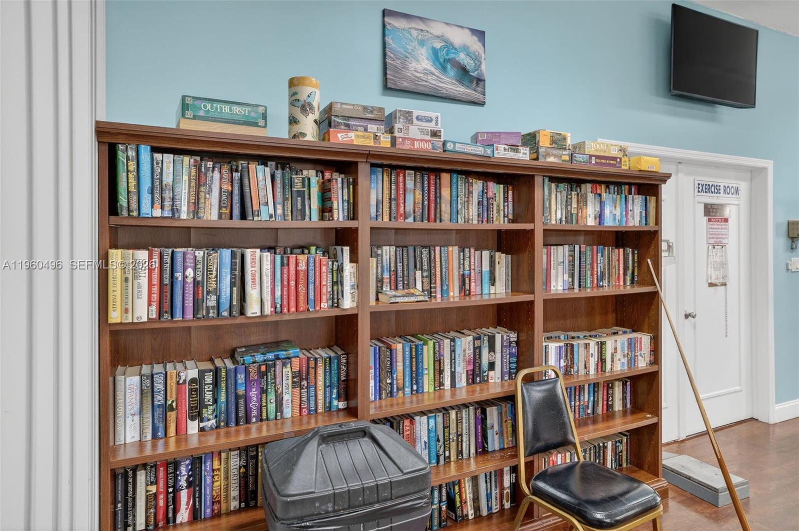 SOMERSET NO SEVEN CONDO - Residential