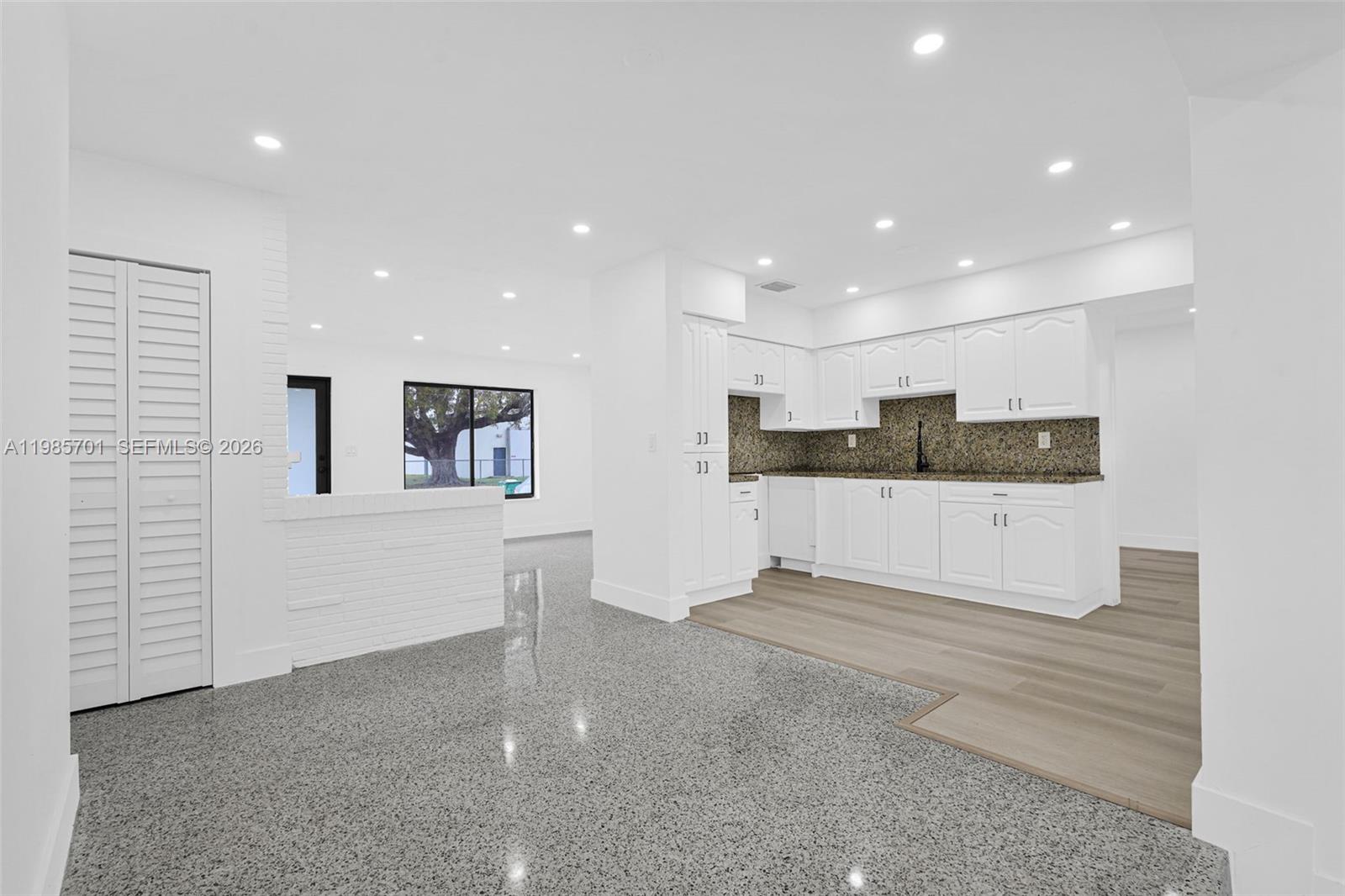 CAROL CITY 3RD ADDN - Residential