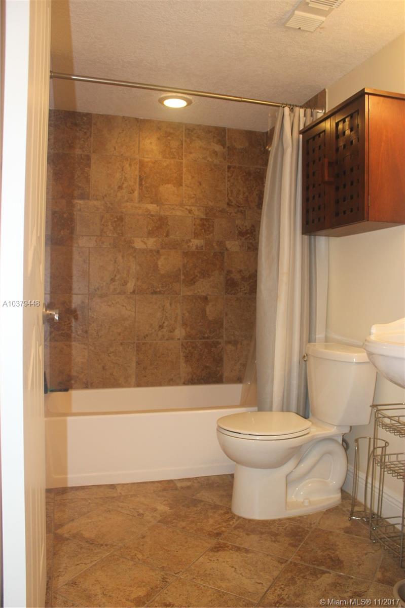 THE GEORGIAN CONDO - Residential Lease