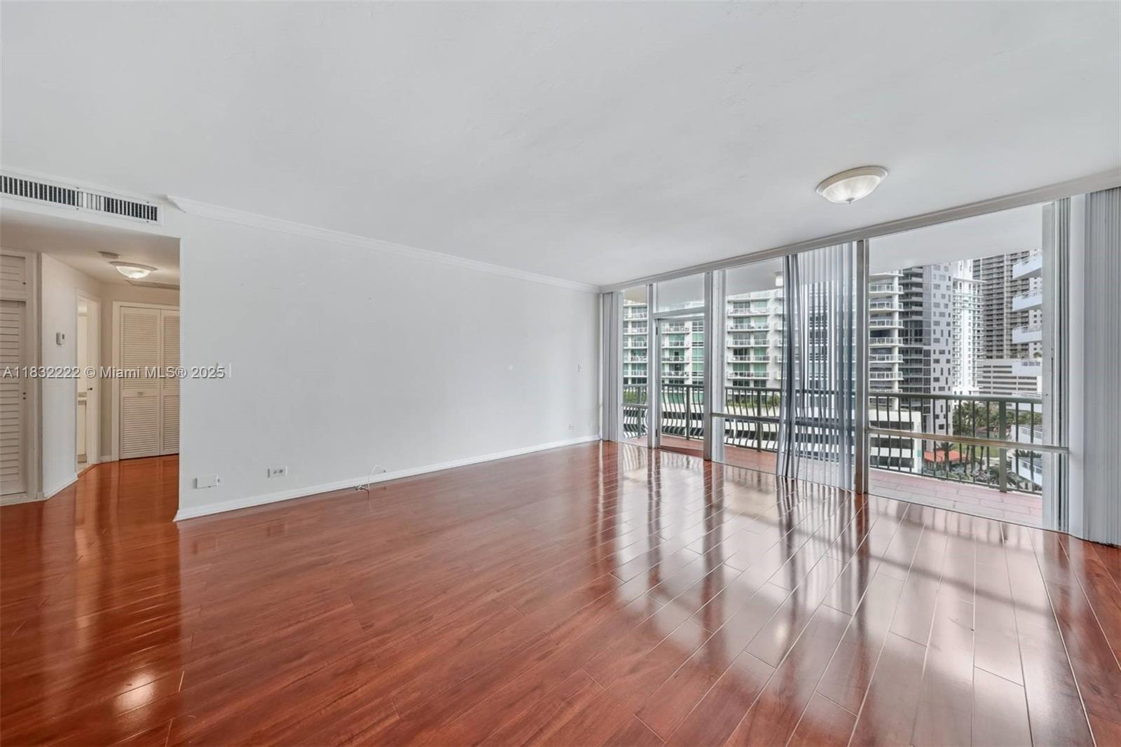 BRICKELL BAY TOWER CONDO - Residential Lease