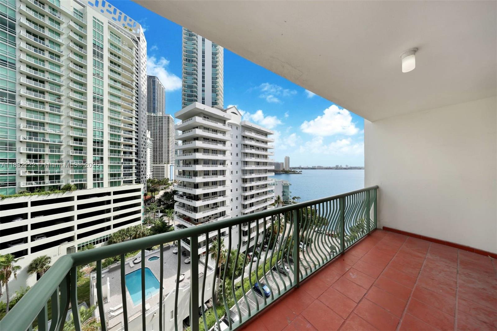 1408 Brickell Bay Dr 1114