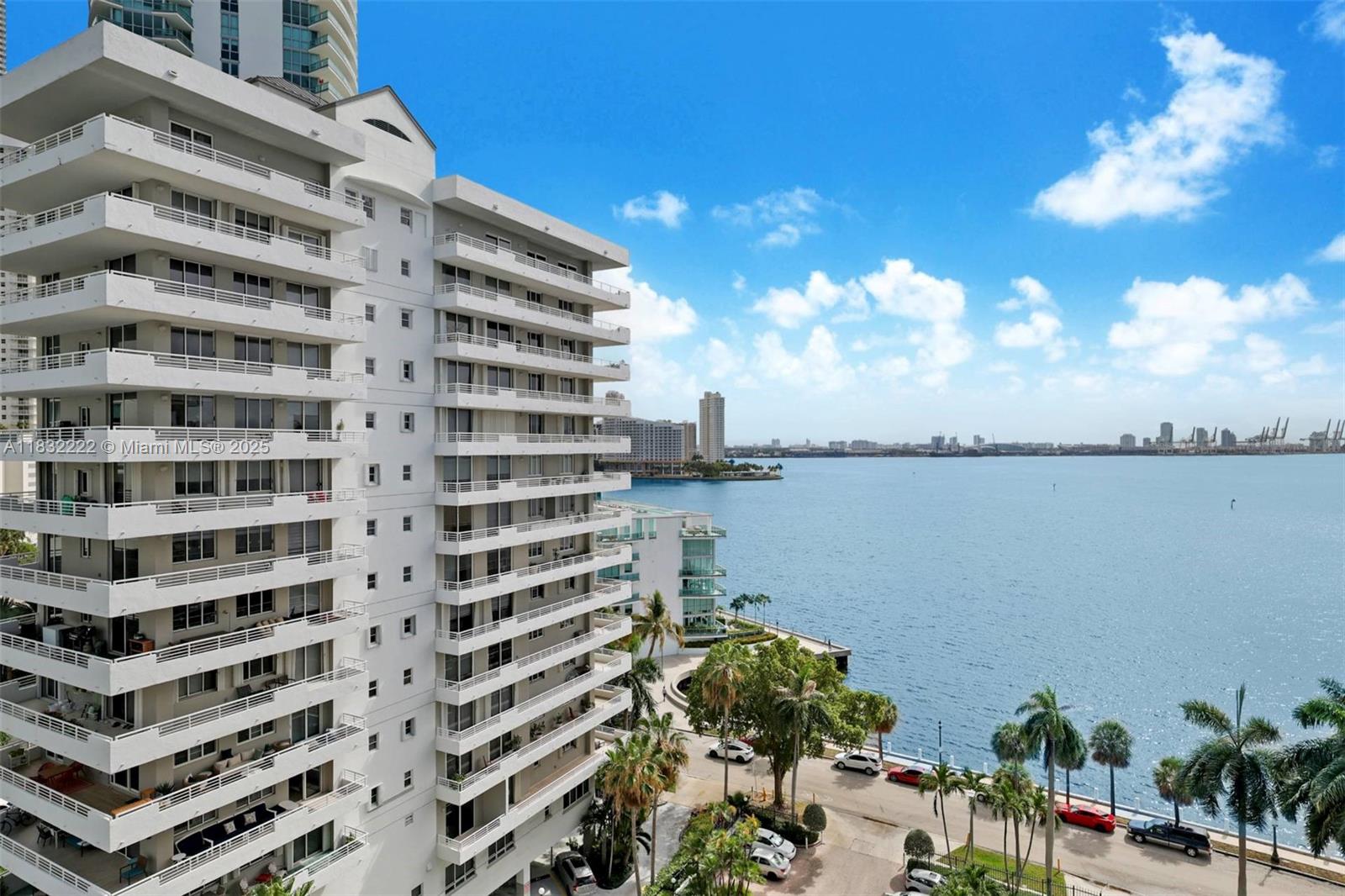 1408 Brickell Bay Dr 1114