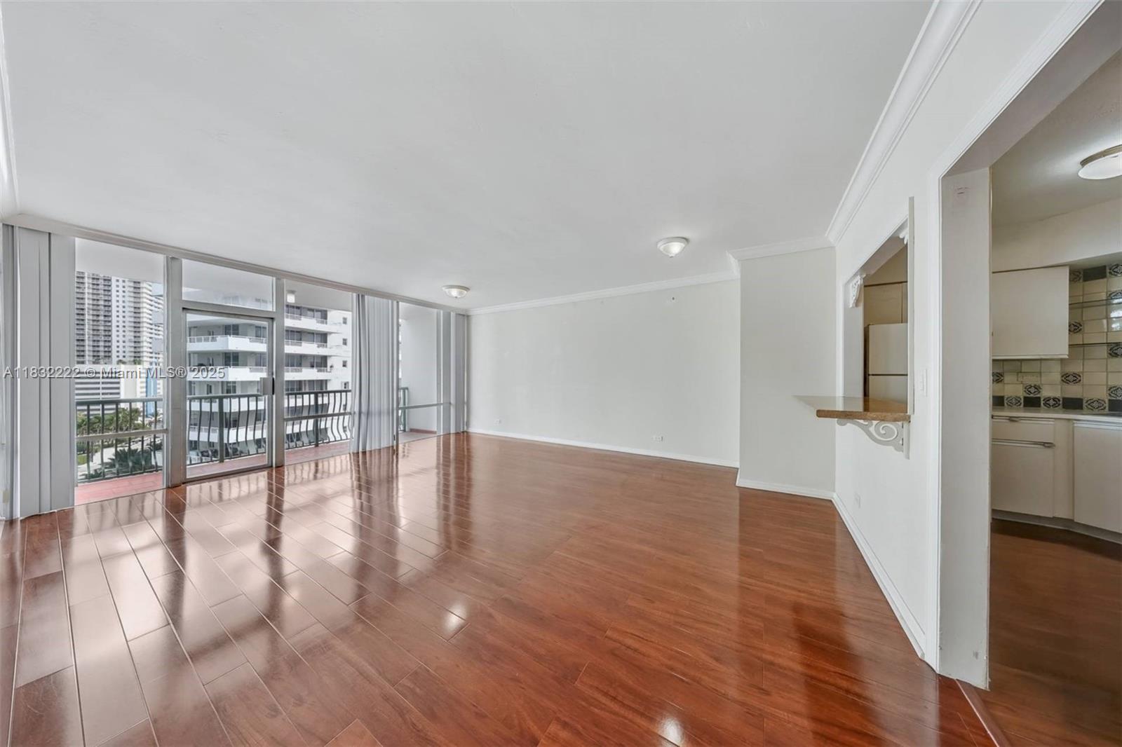 BRICKELL BAY TOWER CONDO - Residential Lease