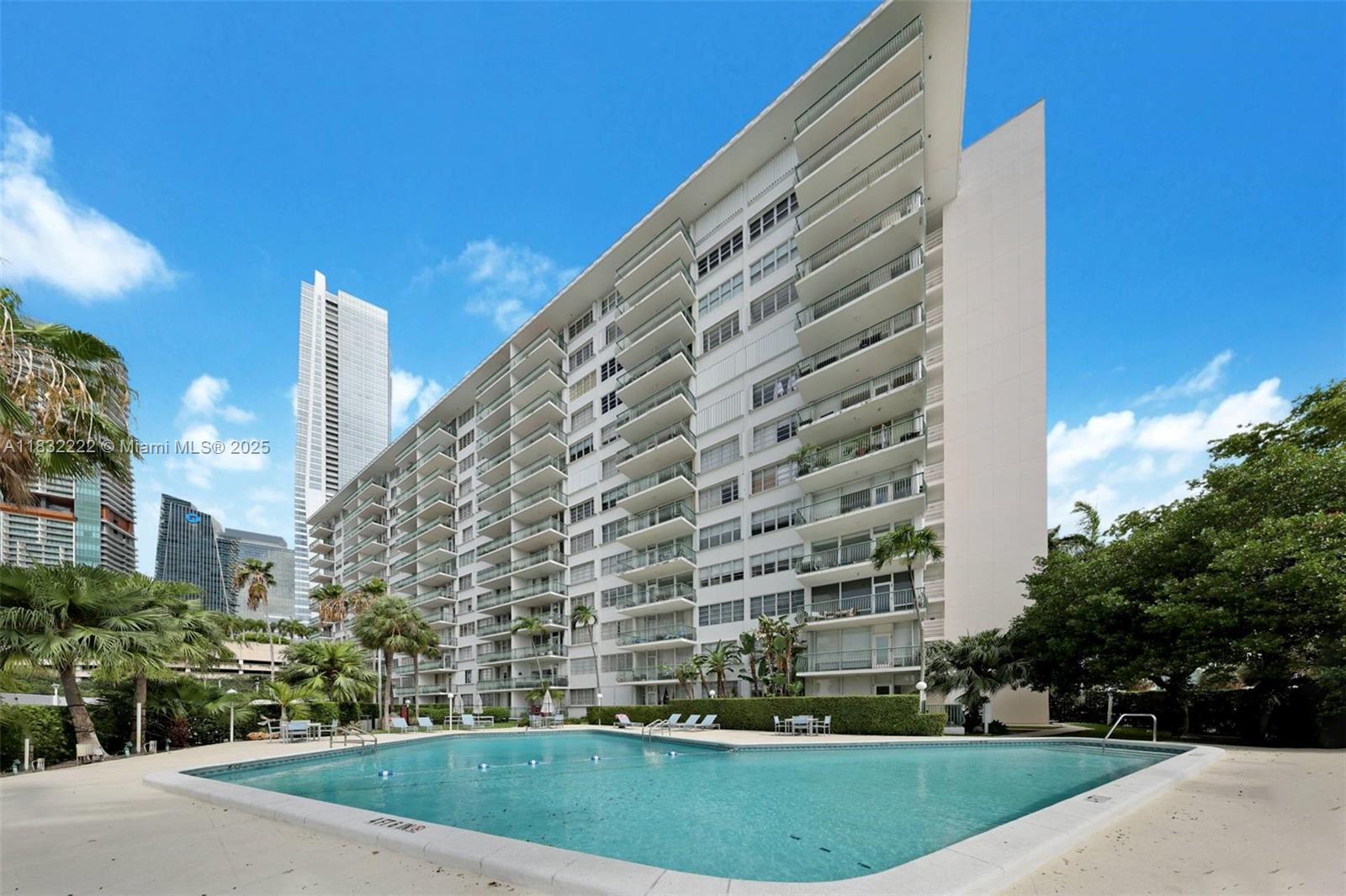 1408 Brickell Bay Dr 1114