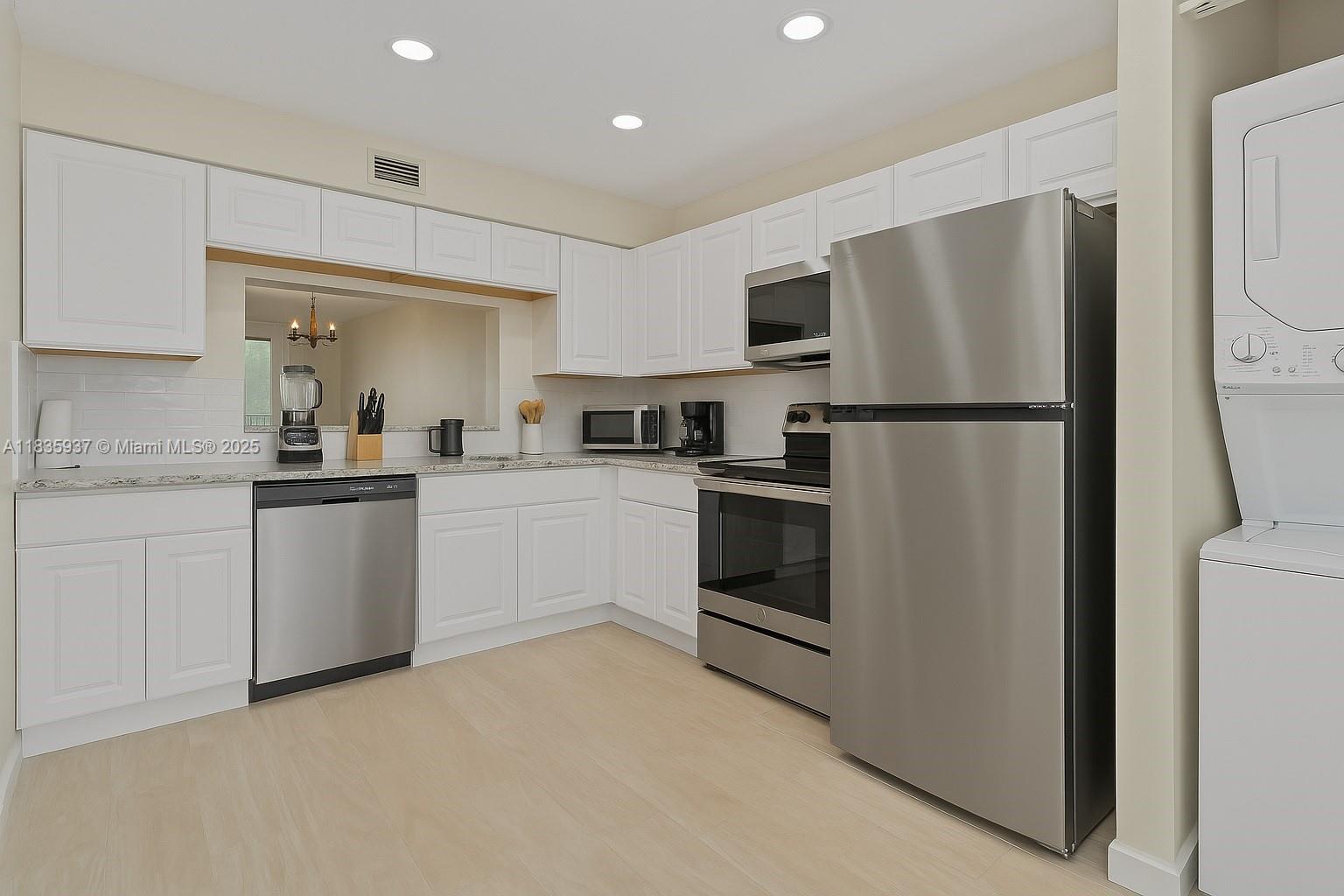 COLONY POINT 5 CONDO - Residential