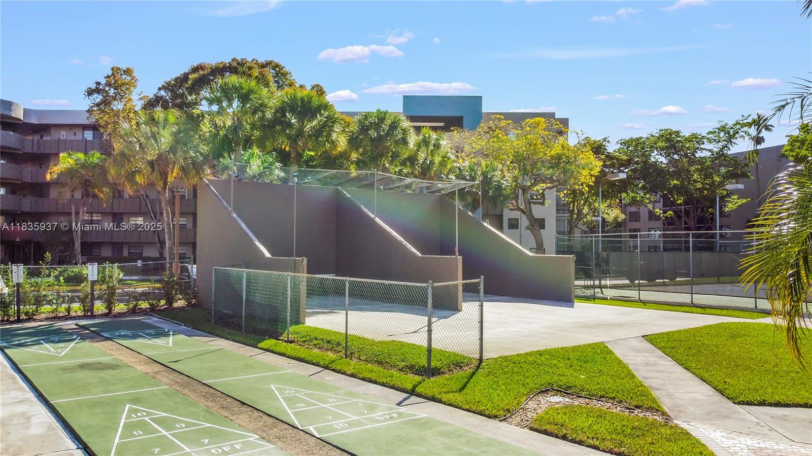 COLONY POINT 5 CONDO - Residential