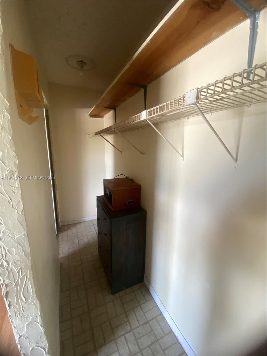 BROOKVIEW CONDO - Residential Lease