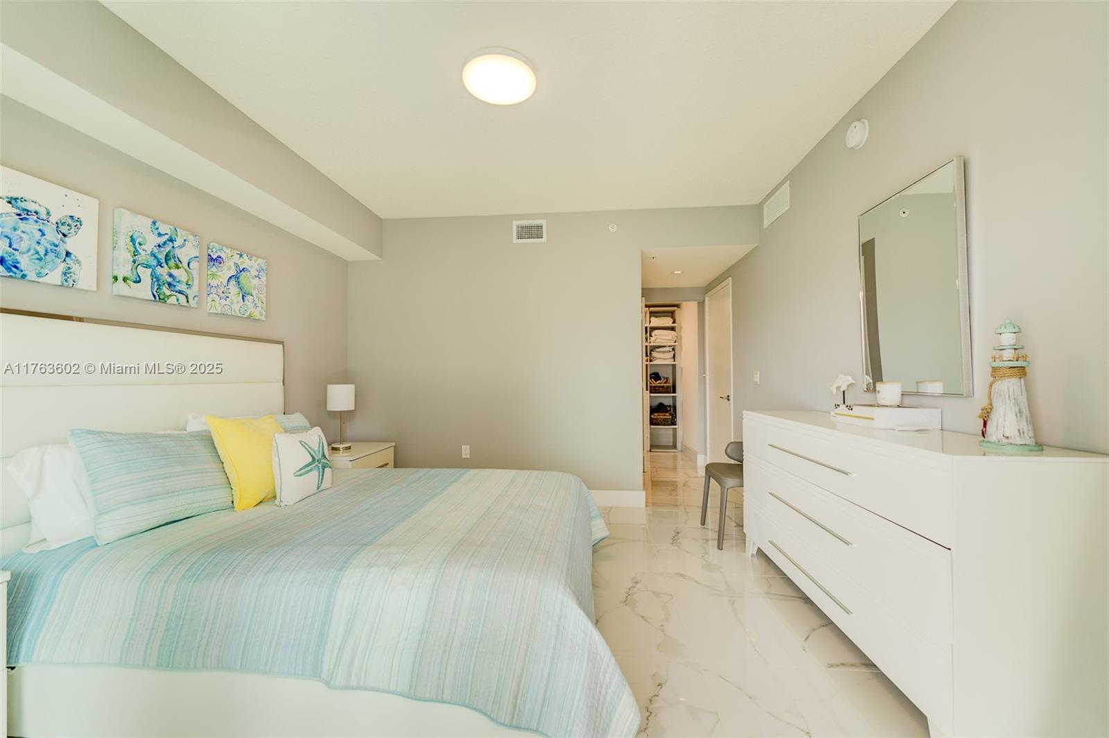 PARQUE TOWERS CONDO - Residential