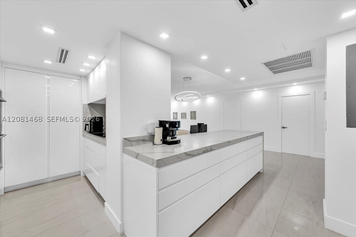 9801 Collins Ave 5U, Bal Harbour, FL, 33154 1 9801 Collins Ave 5U