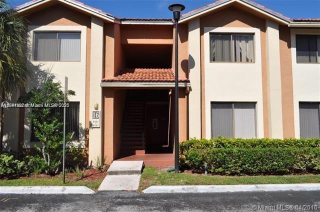 LOCATED IN HEART OF CORAL SPRINGS, 2 BEDROOM 2 BATHROOMS, GRANITE COUNTER TOP, NEWER STAINLESS
STEEL APPLIANCES,MICROWAVE, WASHER AND DRYER SCREENED BALCONY, STORAGE ROOM, LOVELY SPACIOUS
UNIT GREAT COMMUNITY, SWIMMING POOL, TENNIS COURT, CLUB HOUSE, GYM, NEAR SHOPPING CENTERS.