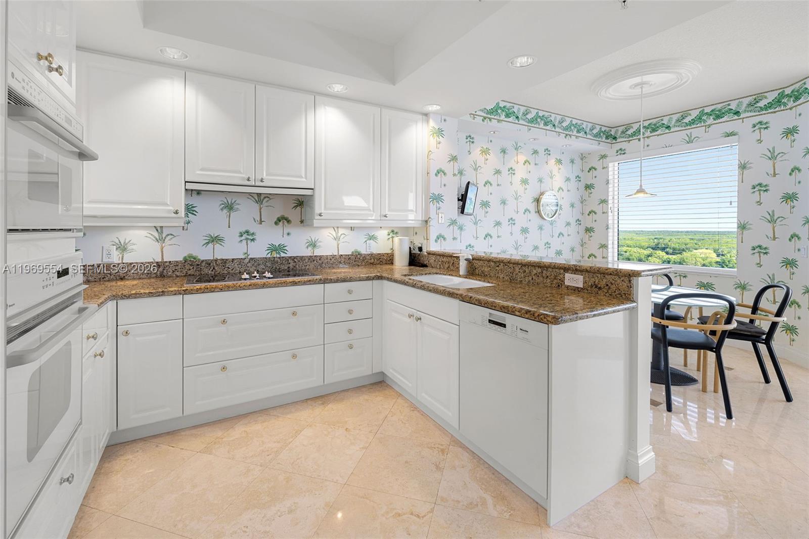 VERONA AT DEERING BAY CON - Residential