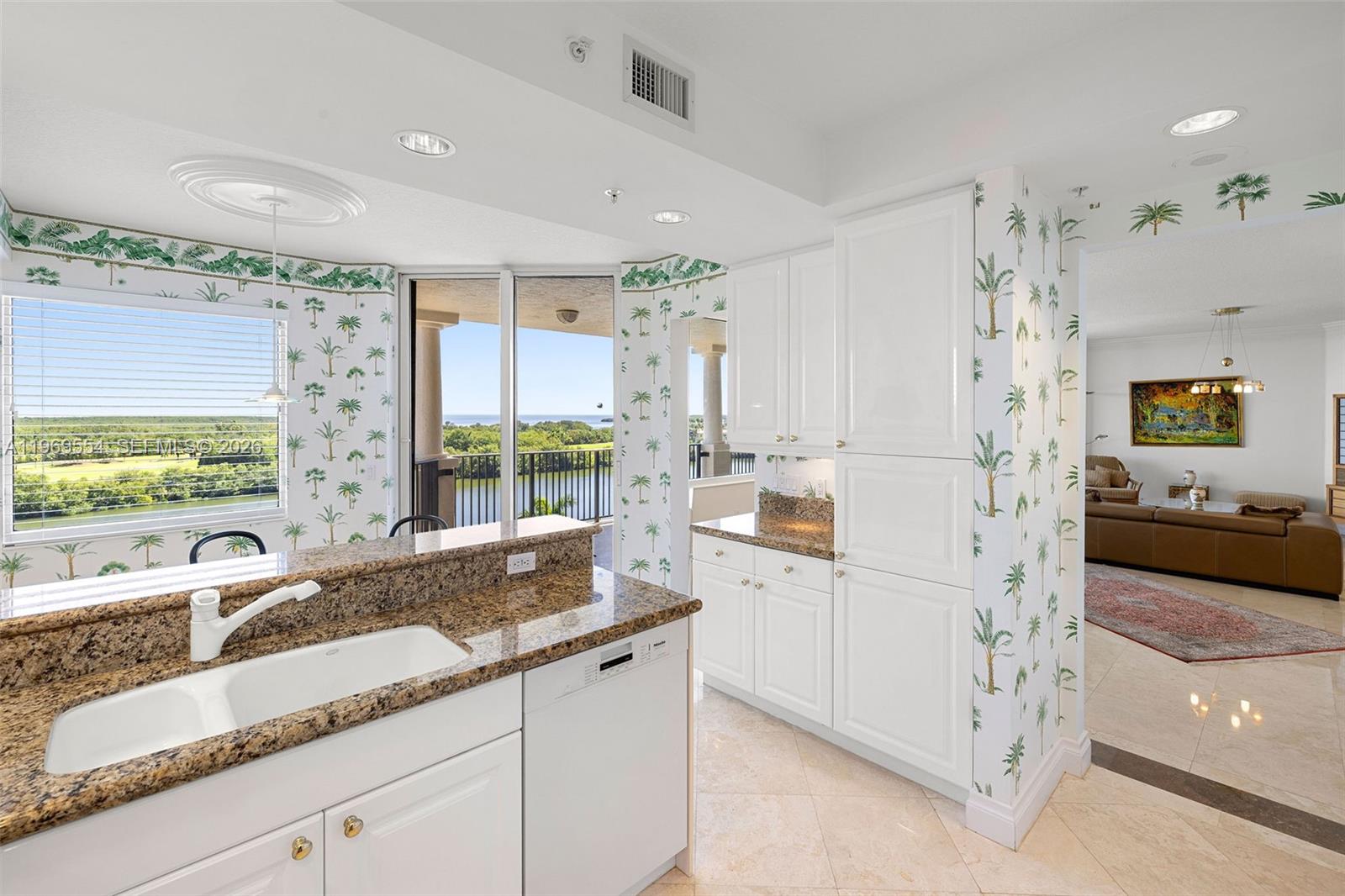 VERONA AT DEERING BAY CON - Residential