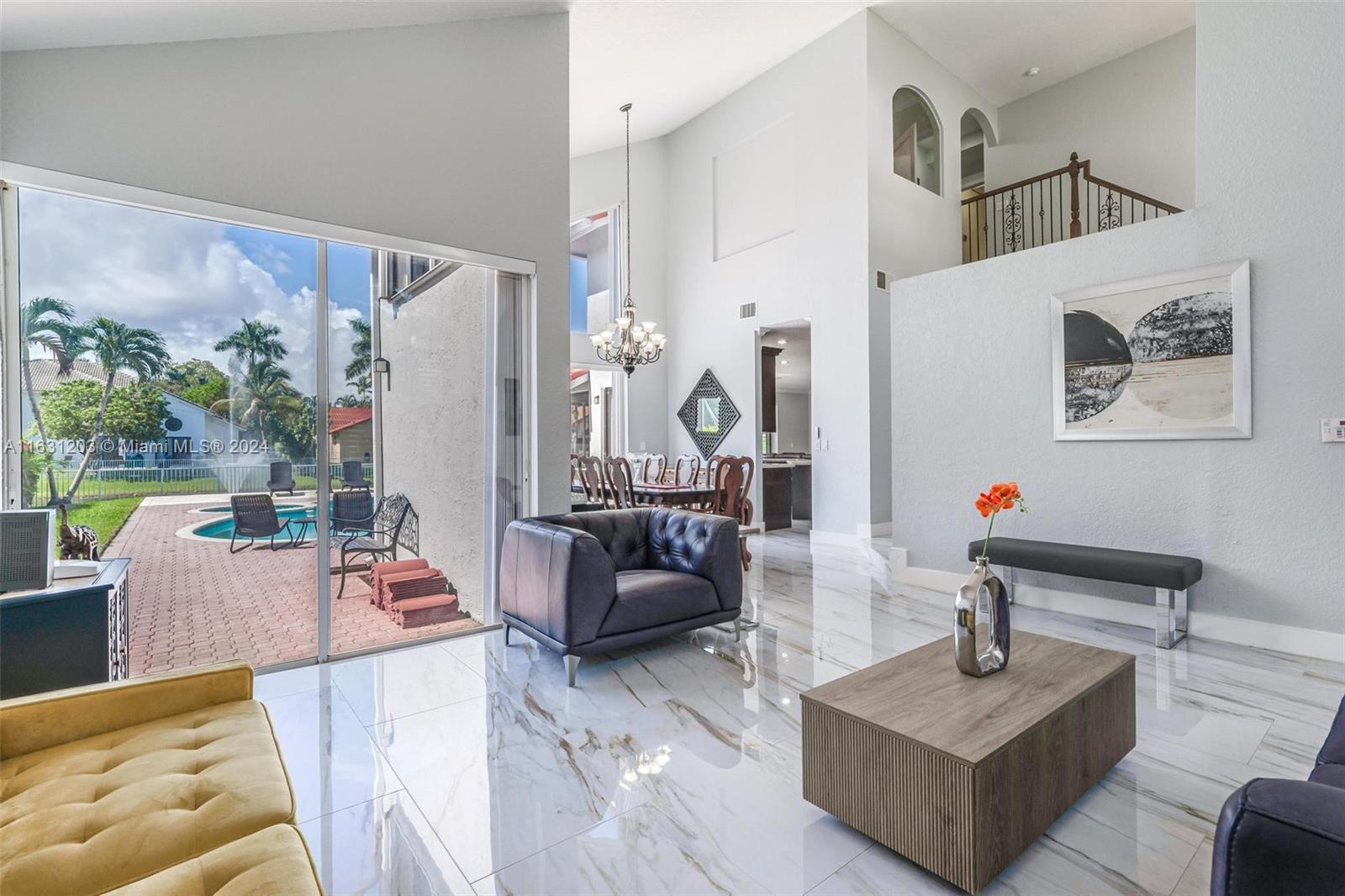 SILVER LAKES - Residential