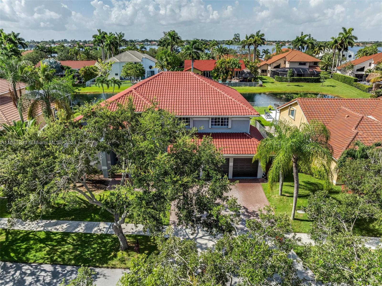SILVER LAKES - Residential