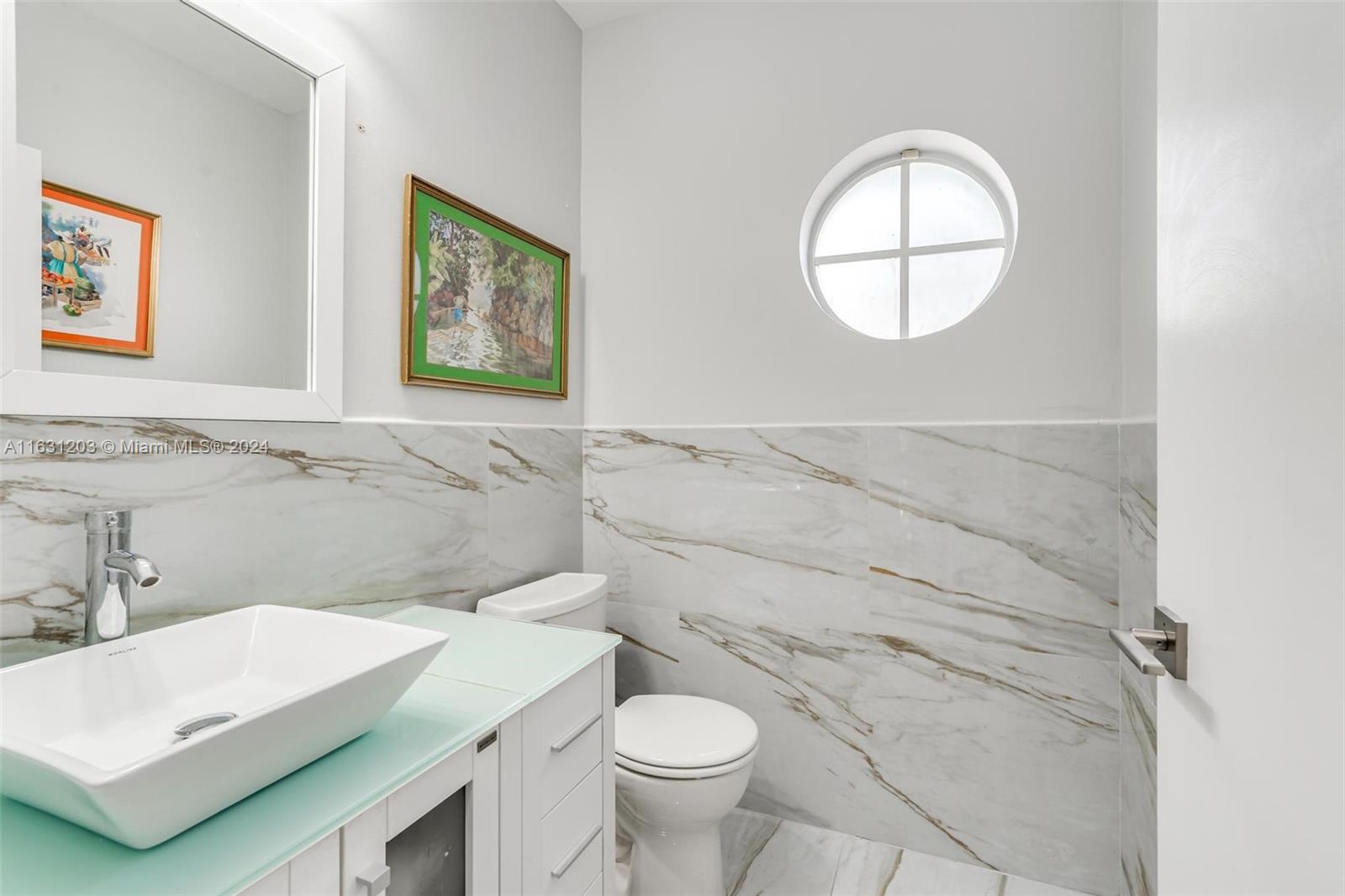 SILVER LAKES - Residential