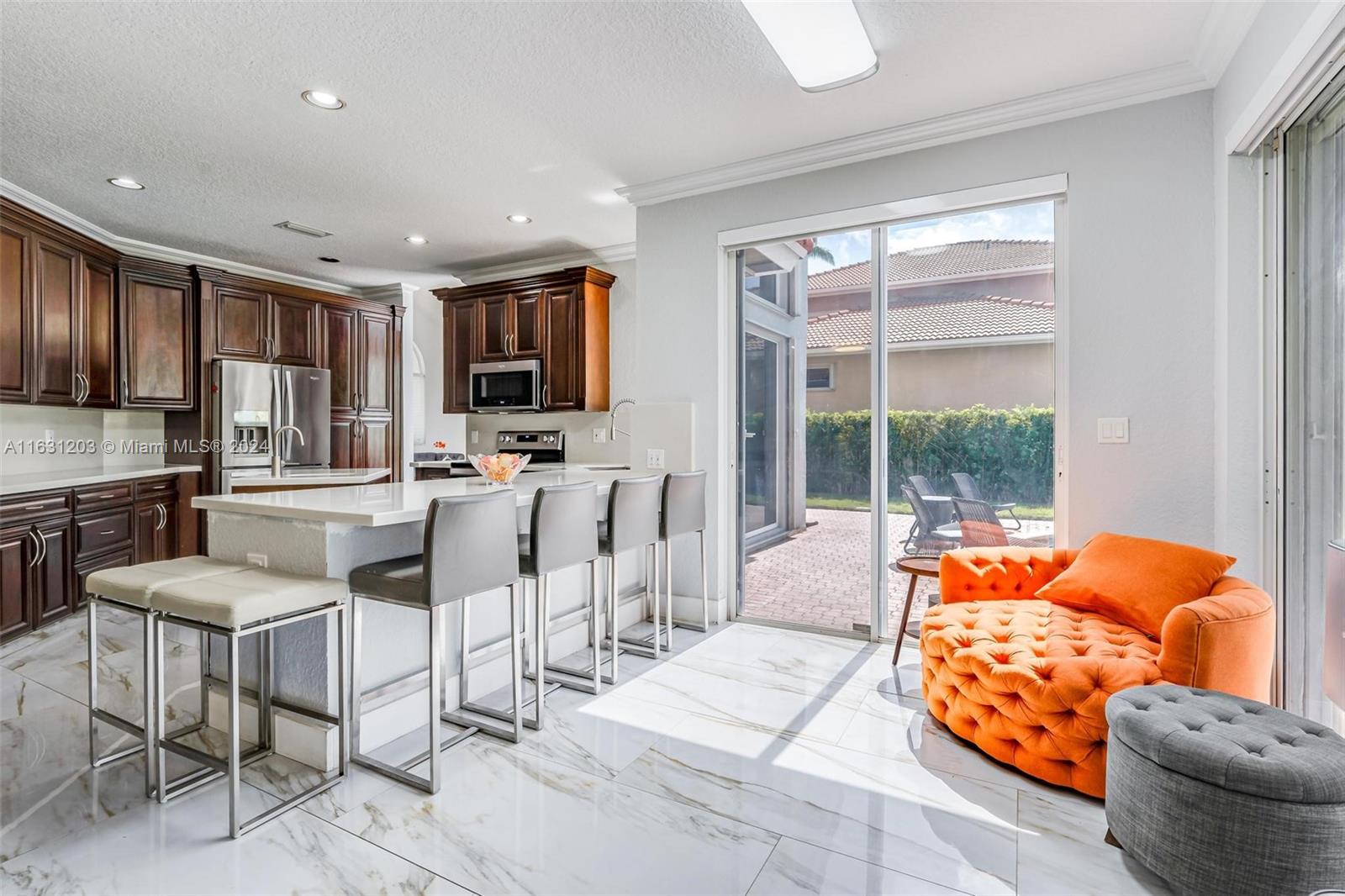 SILVER LAKES - Residential