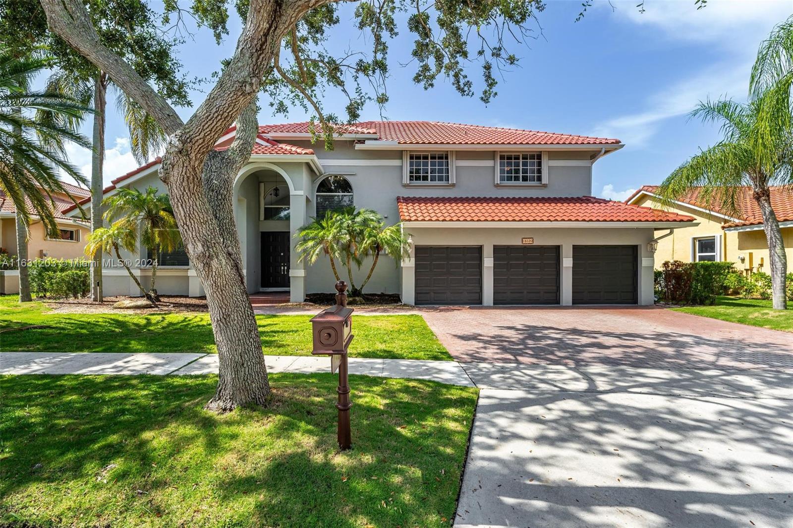 SILVER LAKES - Residential