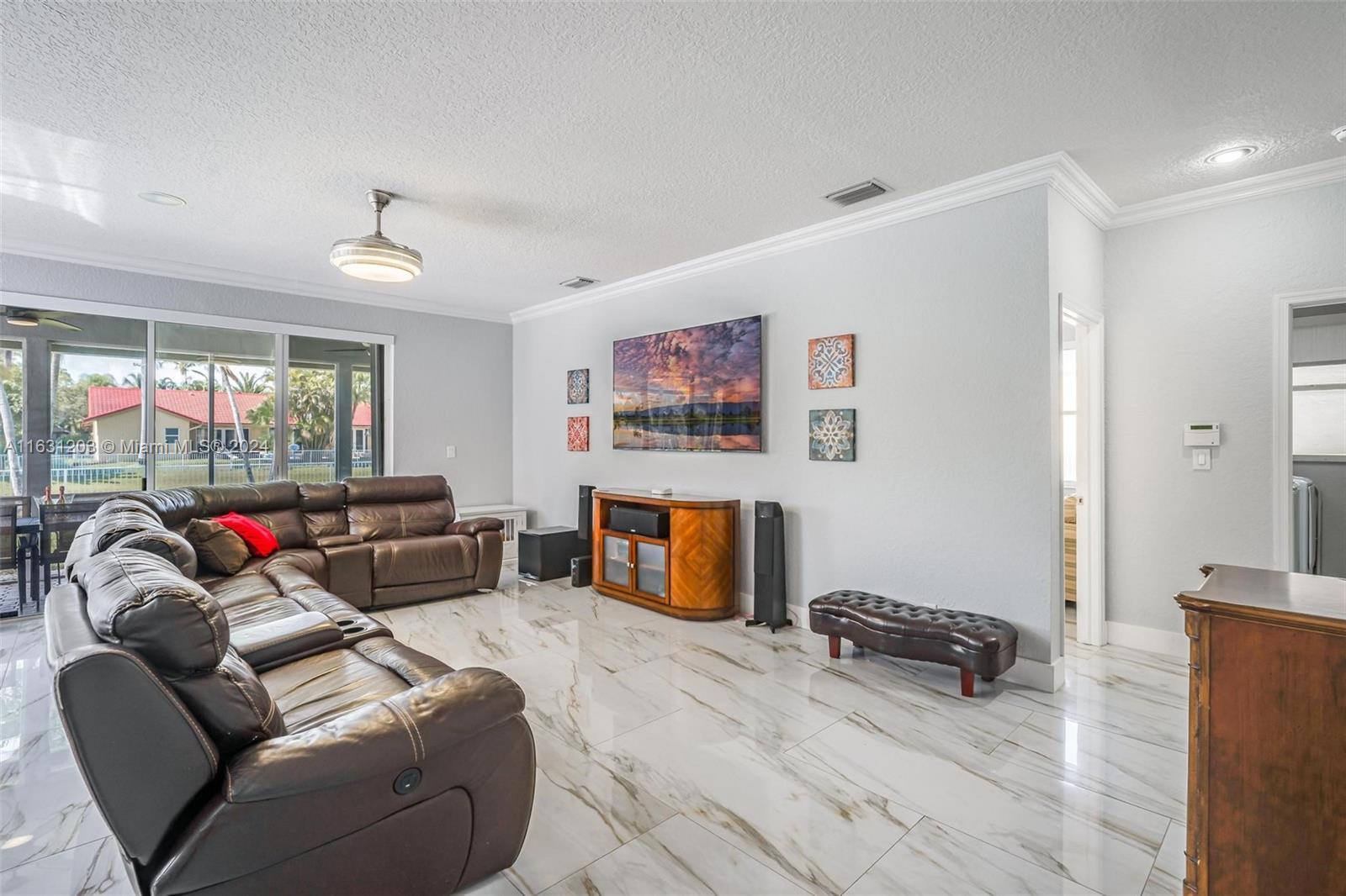 SILVER LAKES - Residential