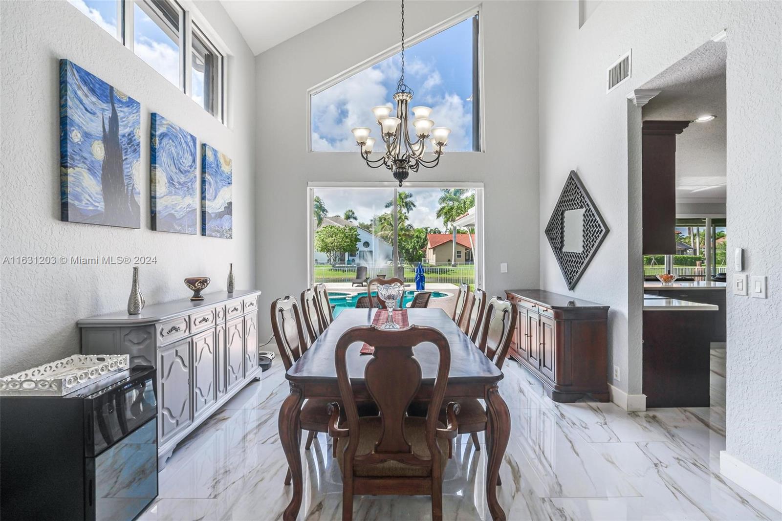 SILVER LAKES - Residential