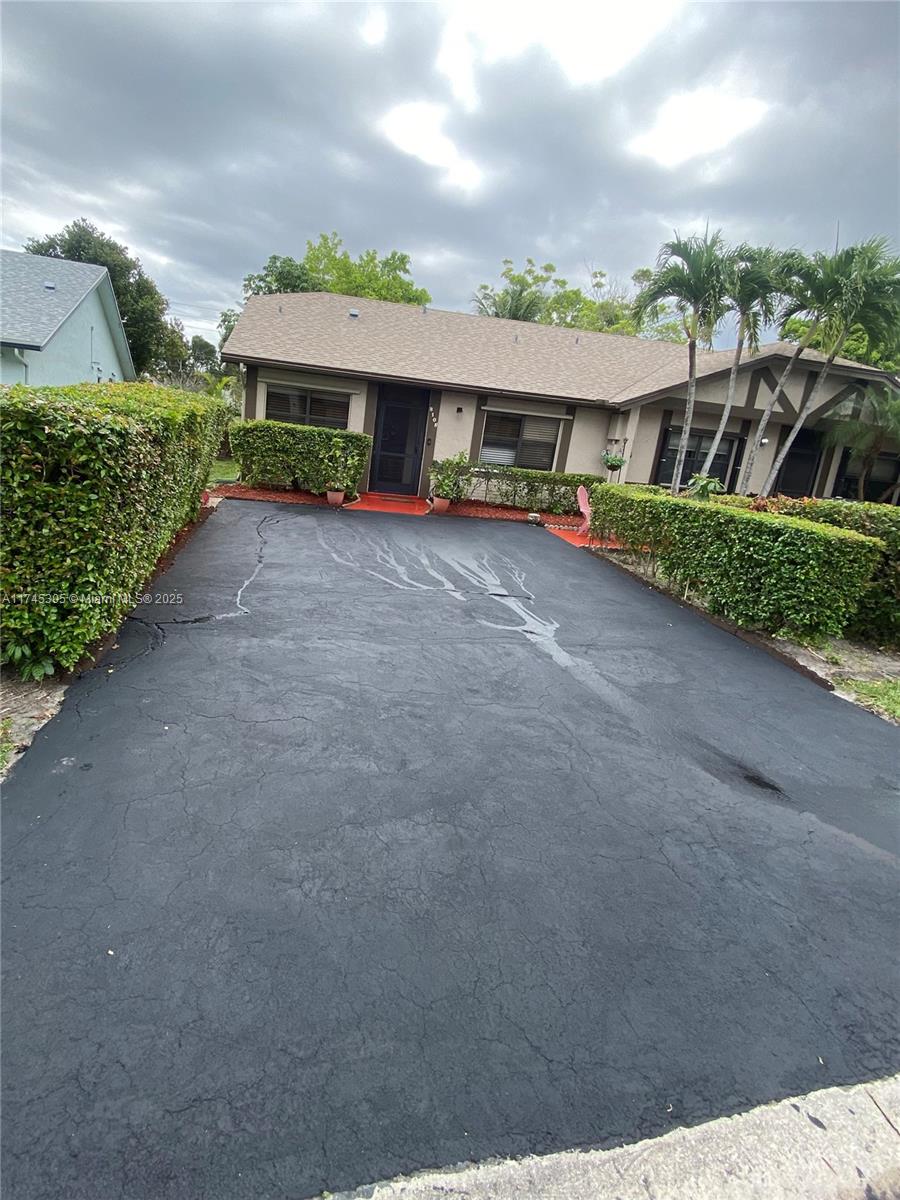 8108 NW 100th Way 8108