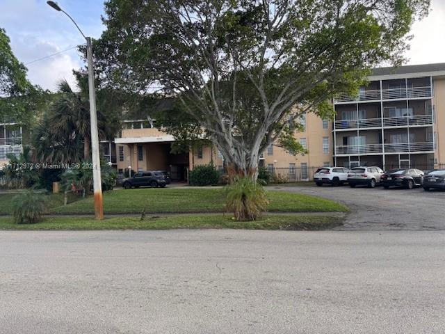 Rental Property at Address Not Disclosed, Lauderdale Lakes, Broward County, Florida - Bedrooms: 2 
Bathrooms: 2  - $1,950 MO.