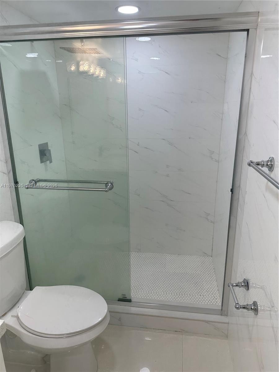 LAS VISTAS AT DORAL CONDO - Residential Lease