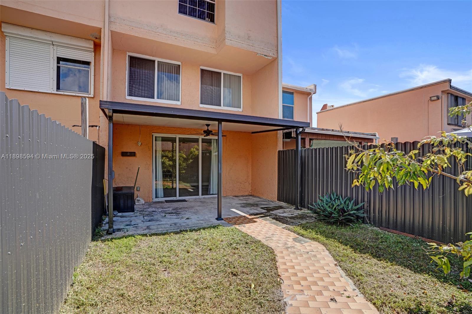 MANGO HILL CONDO NO 2 - Residential