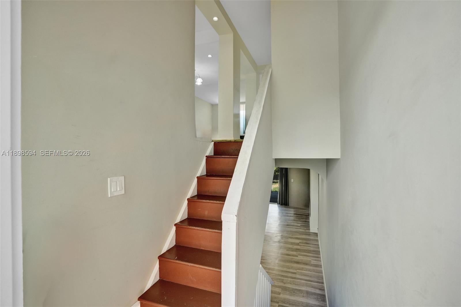 MANGO HILL CONDO NO 2 - Residential