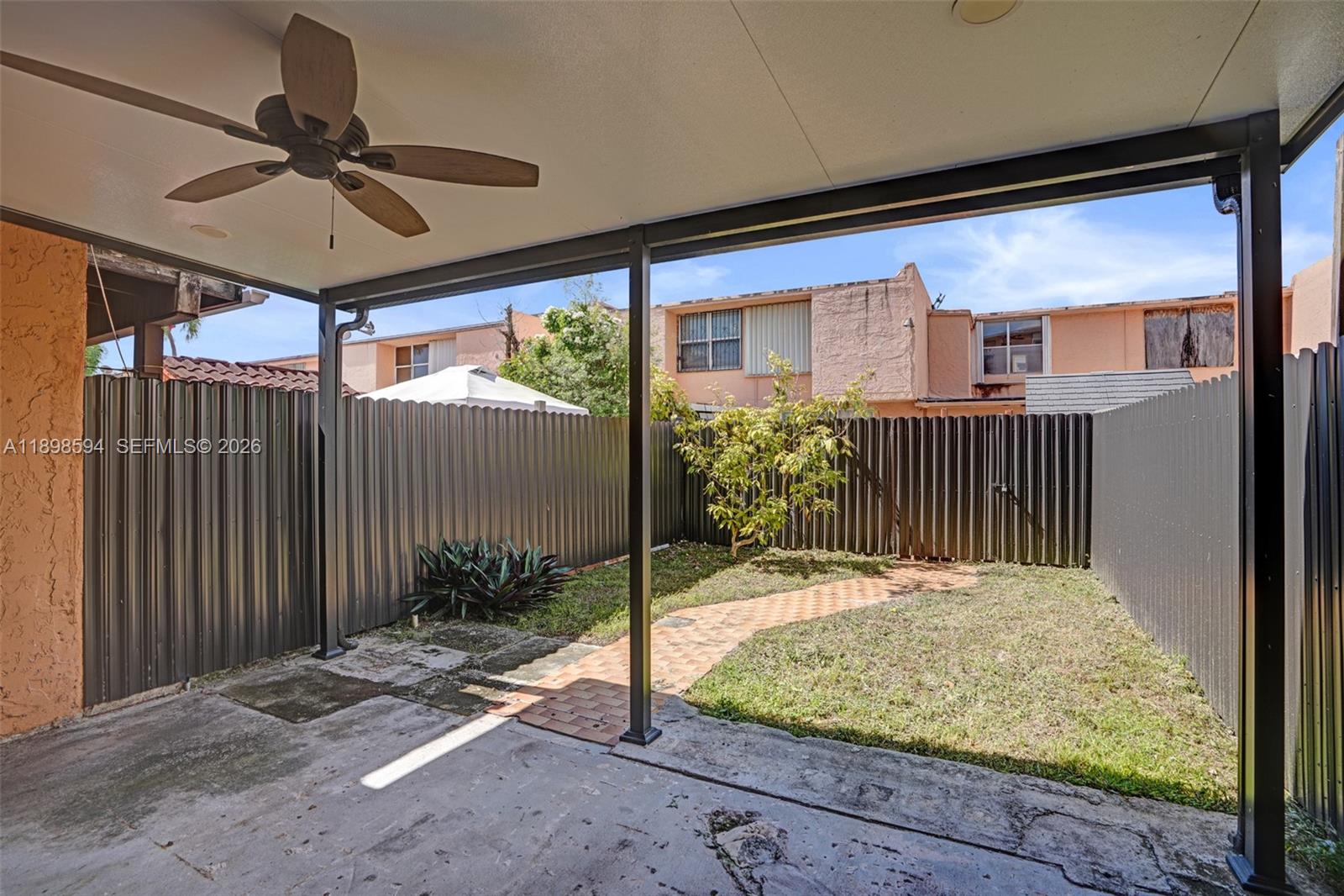 MANGO HILL CONDO NO 2 - Residential