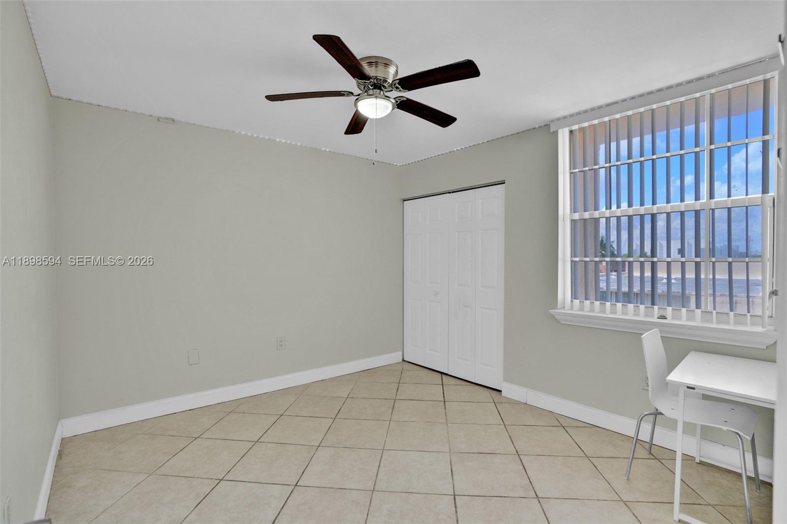 MANGO HILL CONDO NO 2 - Residential