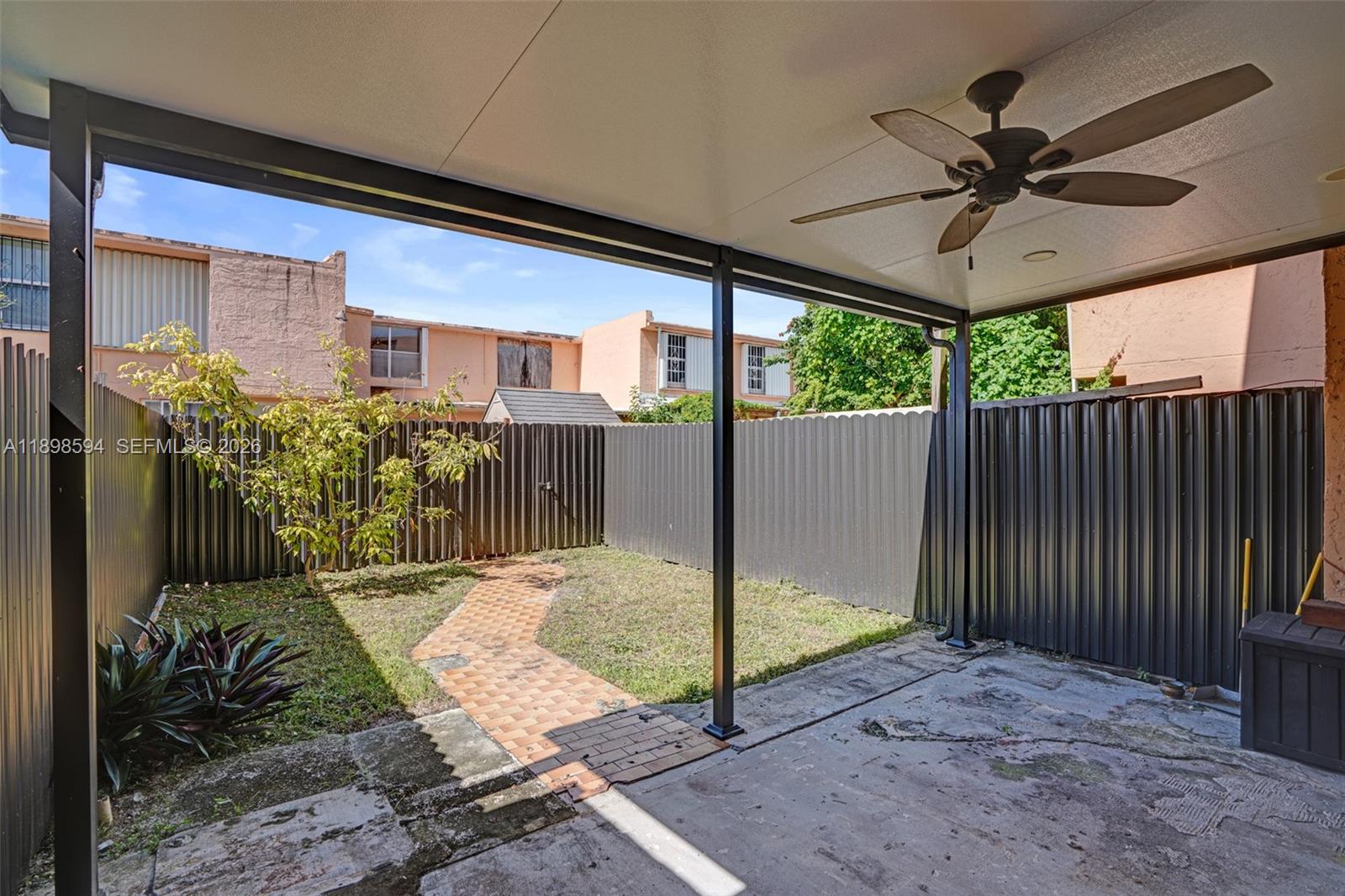 MANGO HILL CONDO NO 2 - Residential