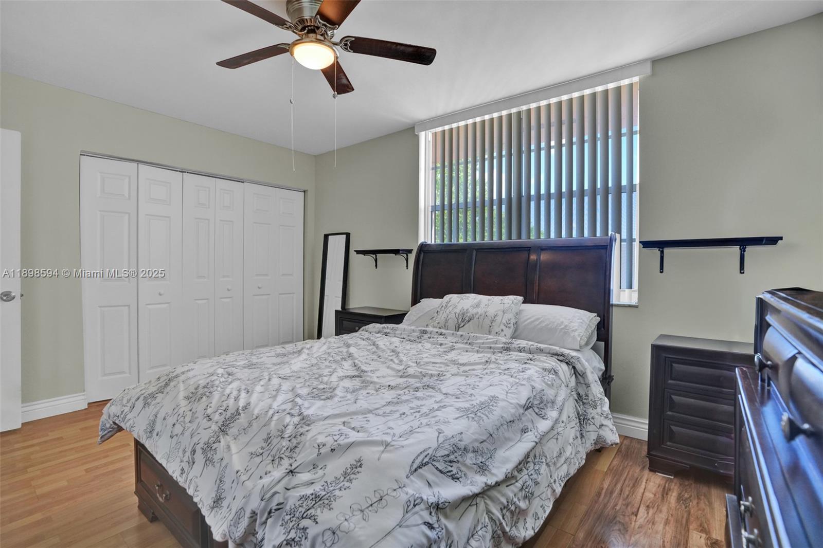 MANGO HILL CONDO NO 2 - Residential