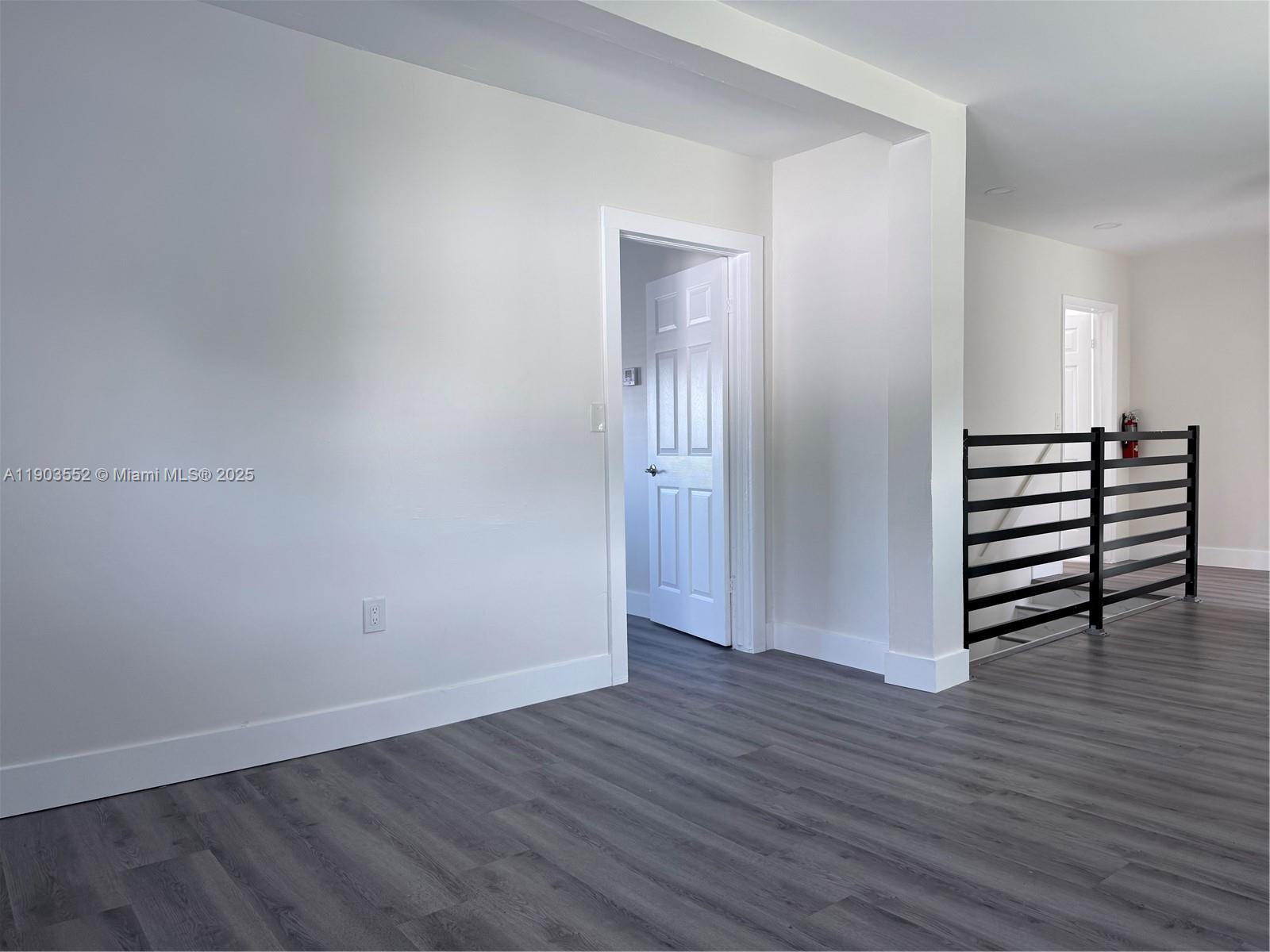 SOUTH BAY ESTATES - Residential Lease