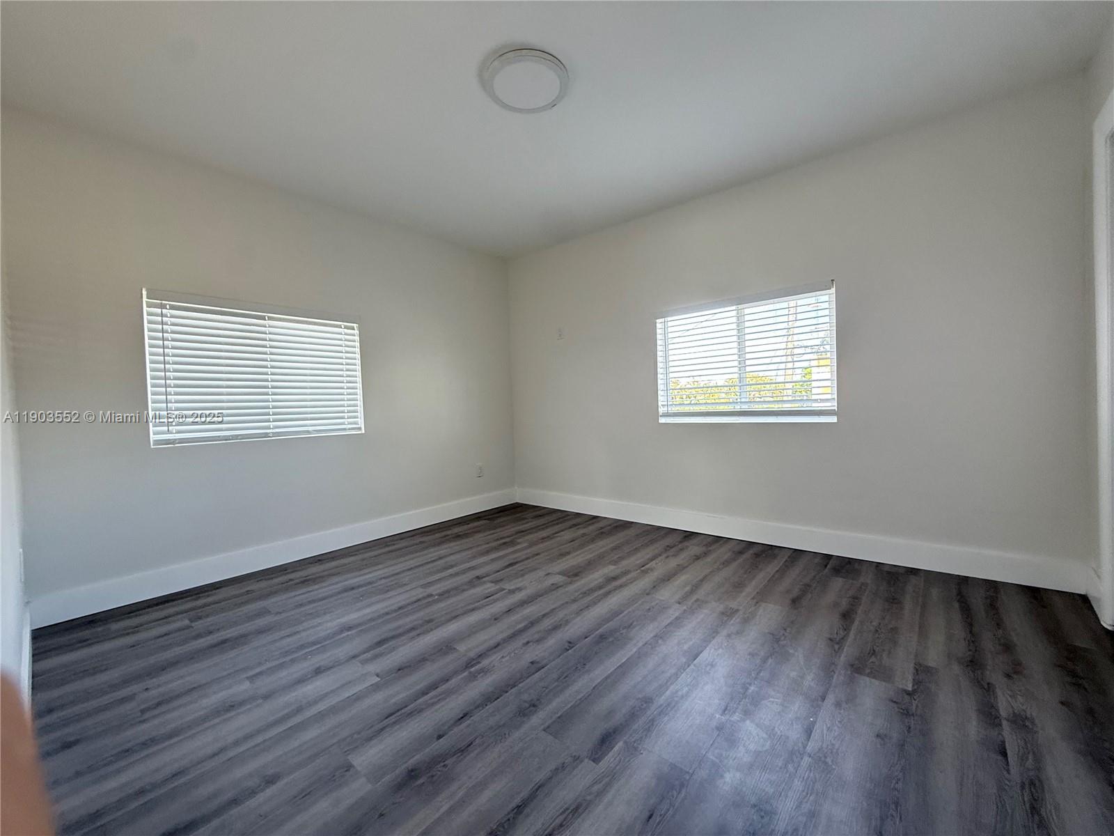 SOUTH BAY ESTATES - Residential Lease