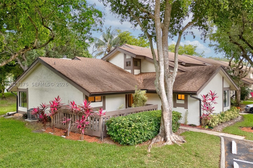Photo of 9367 SW 1st St #808, Plantation, FL 33324 (MLS # A12023175)