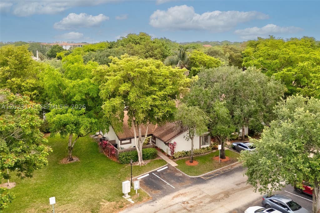Photo of 9367 SW 1st St #808, Plantation, FL 33324 (MLS # A12023175)