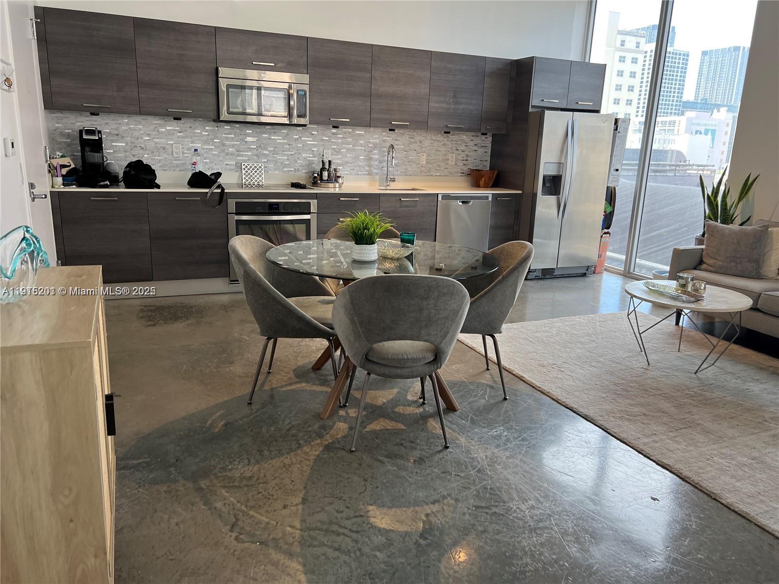 CENTRO CONDO - Residential Lease