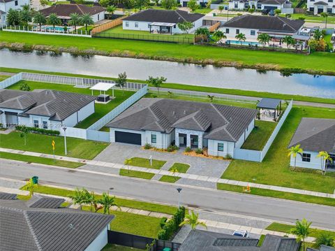 19080 SW 133 ct Miami FL 33177