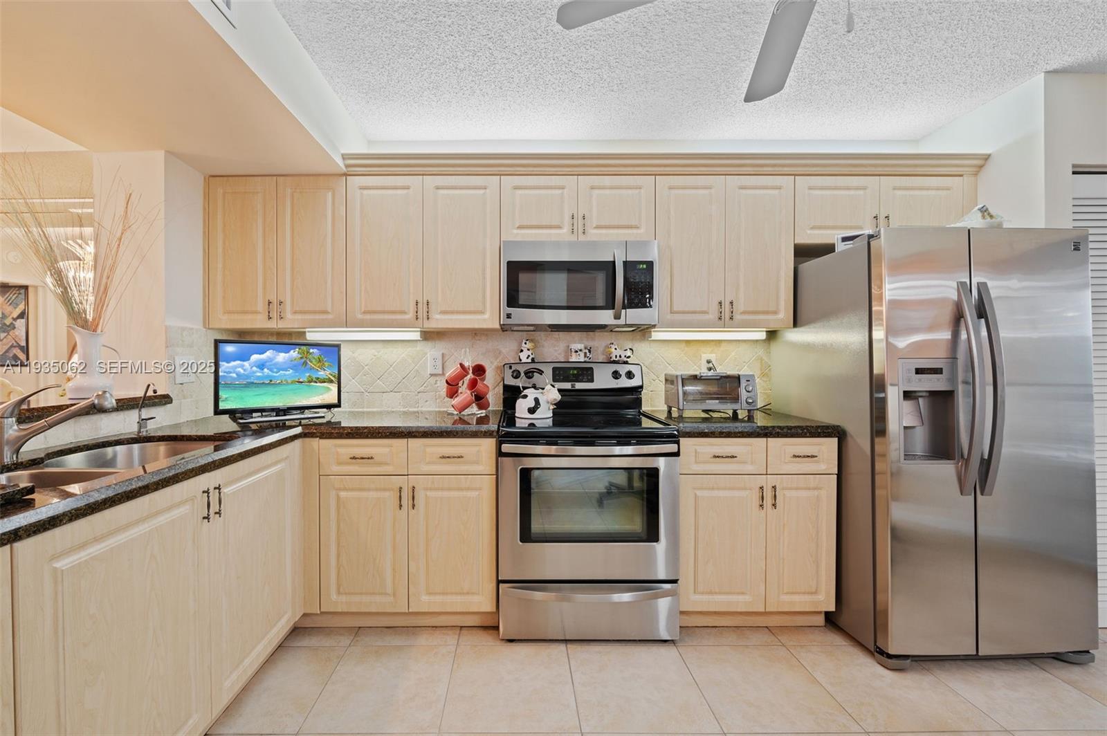 TRENT CONDOMINIUM G - Residential