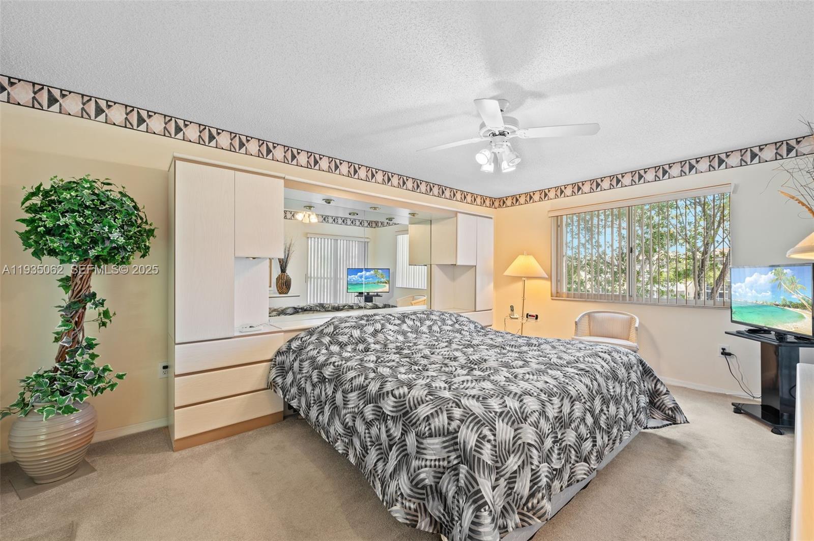 TRENT CONDOMINIUM G - Residential