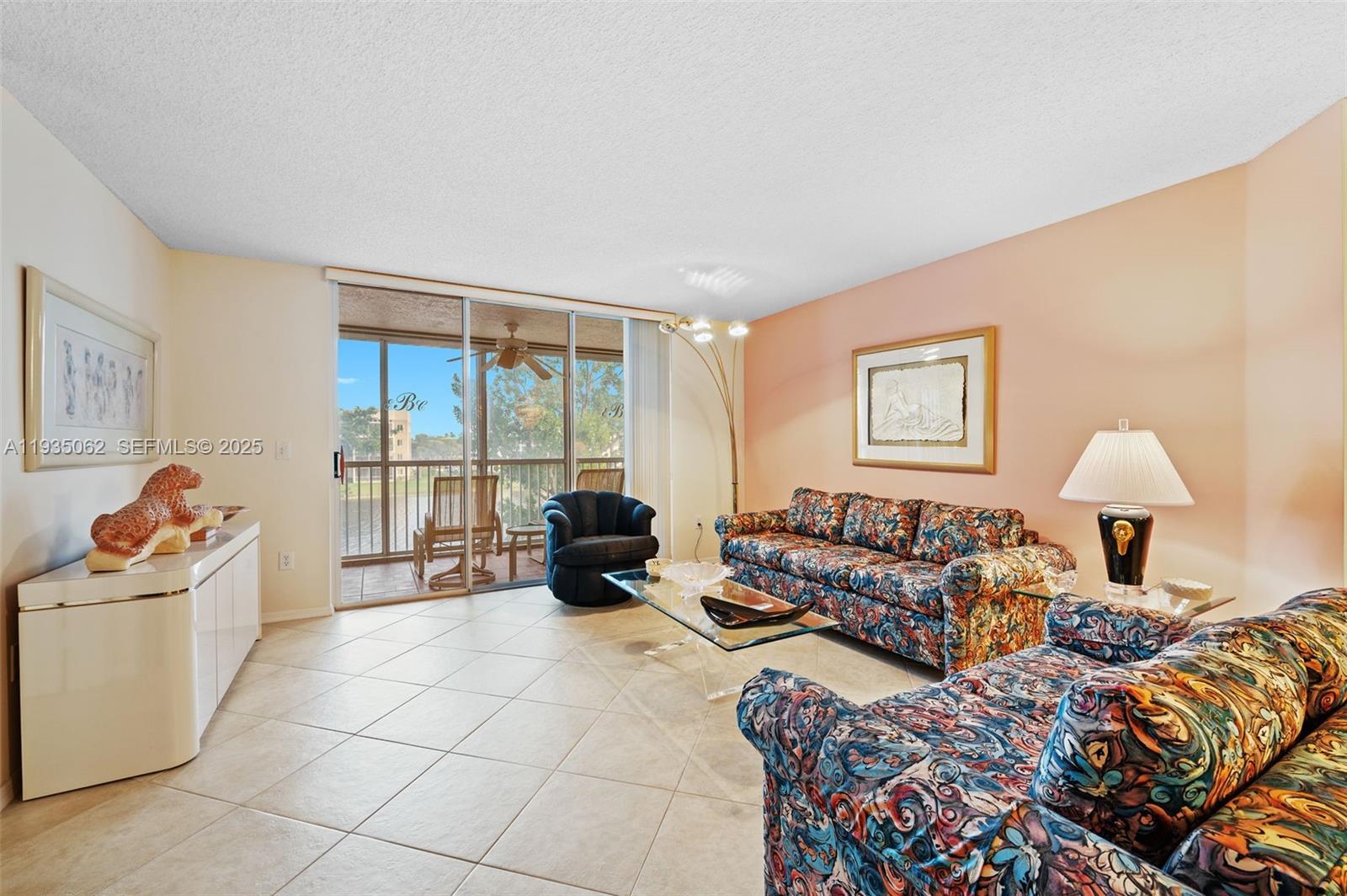 TRENT CONDOMINIUM G - Residential