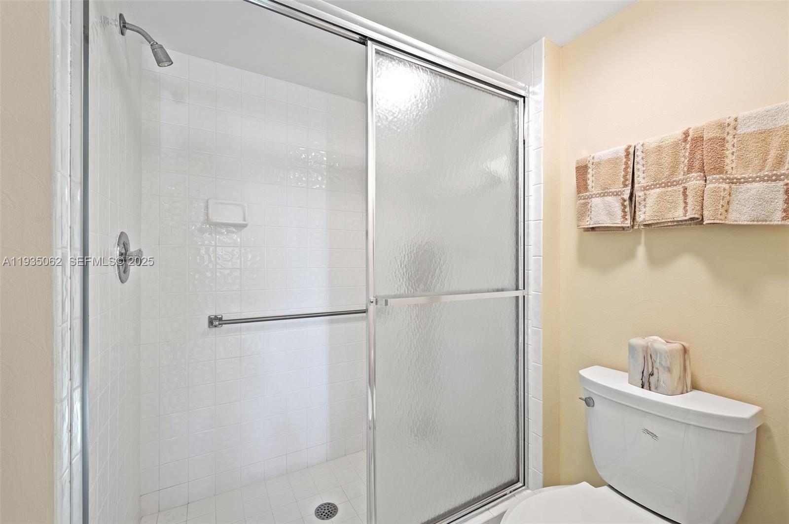 TRENT CONDOMINIUM G - Residential