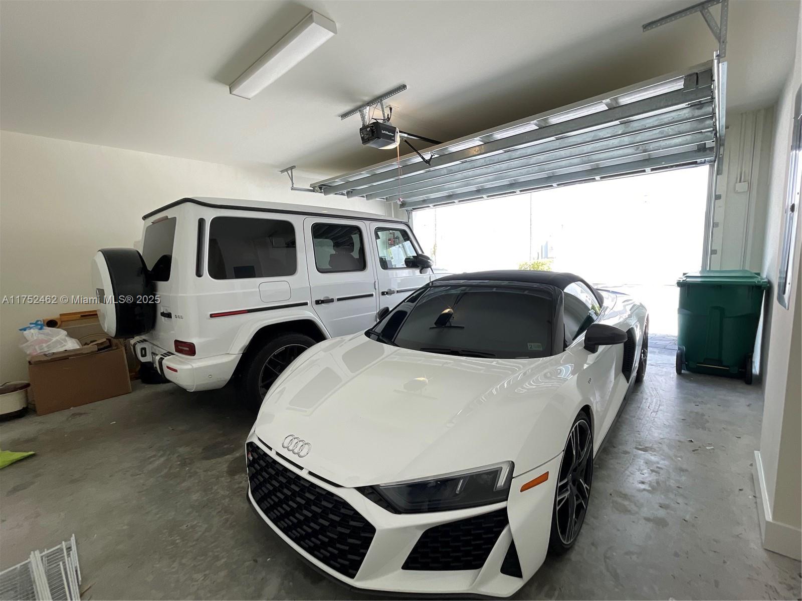 LANDMARK AT DORAL - Residential