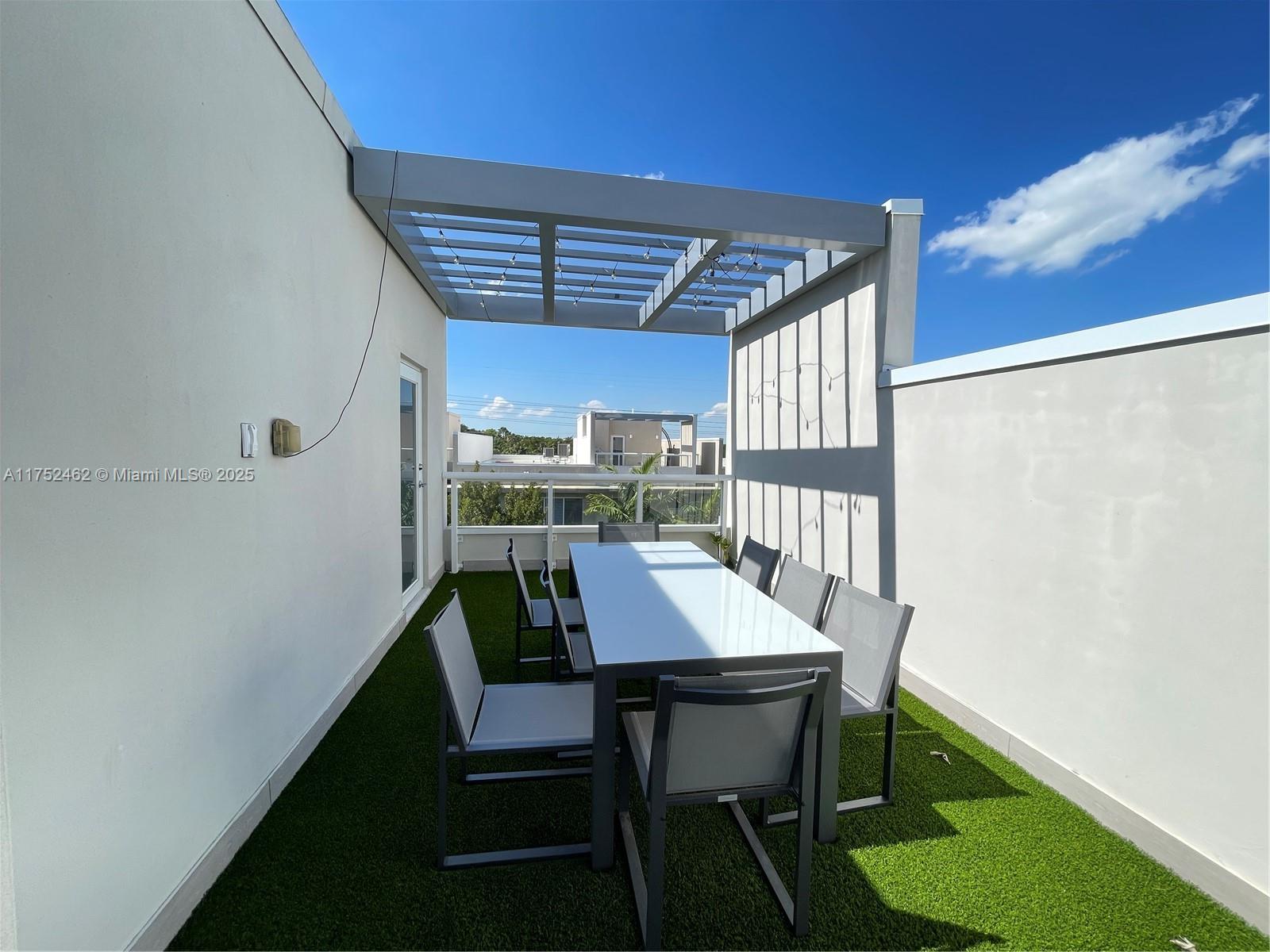 LANDMARK AT DORAL - Residential