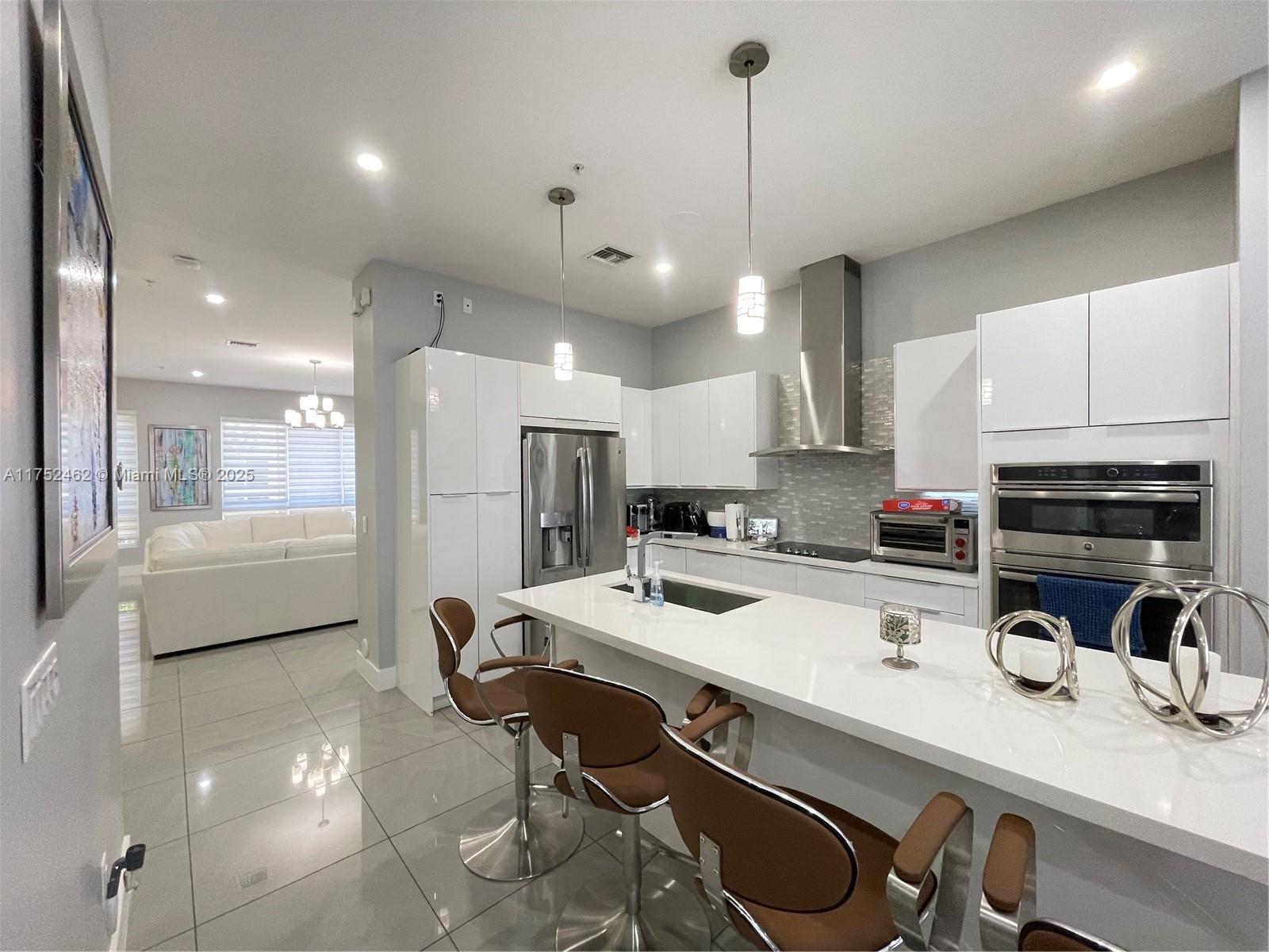 LANDMARK AT DORAL - Residential