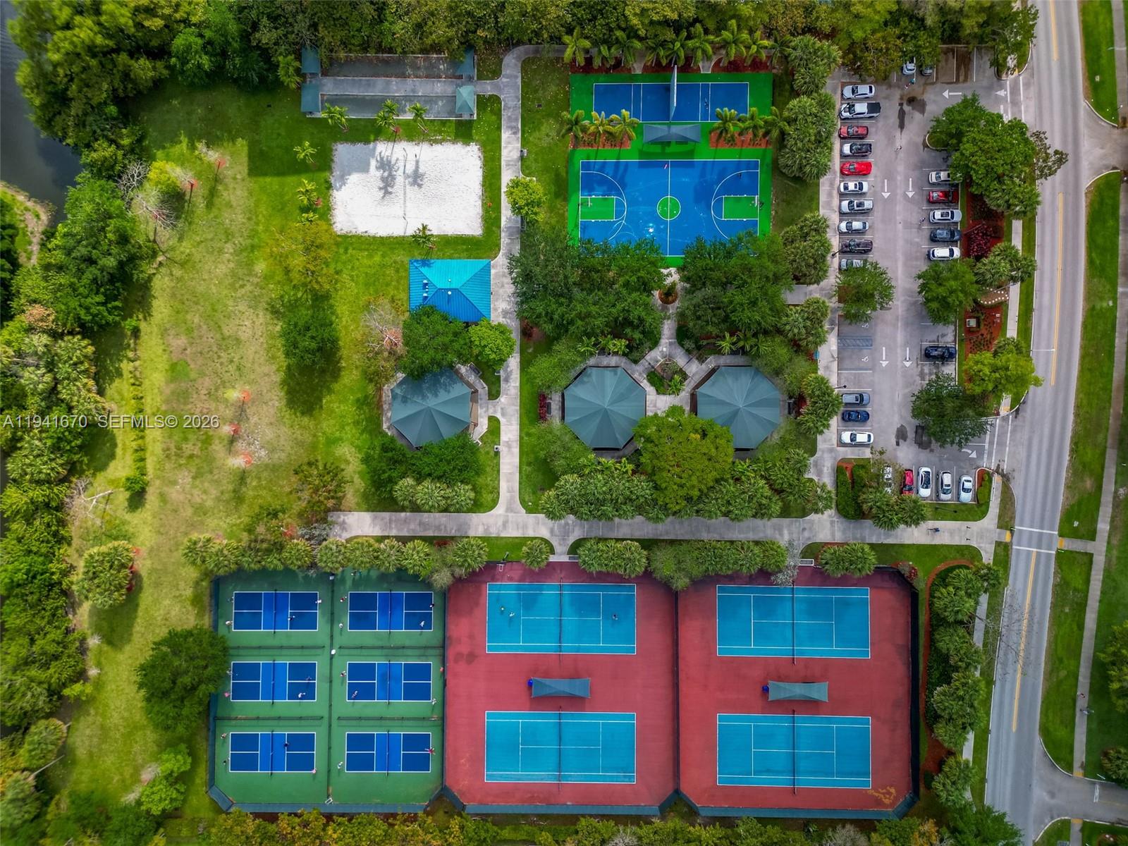 NO 102 PALM-AIRE COUNTRY - Residential