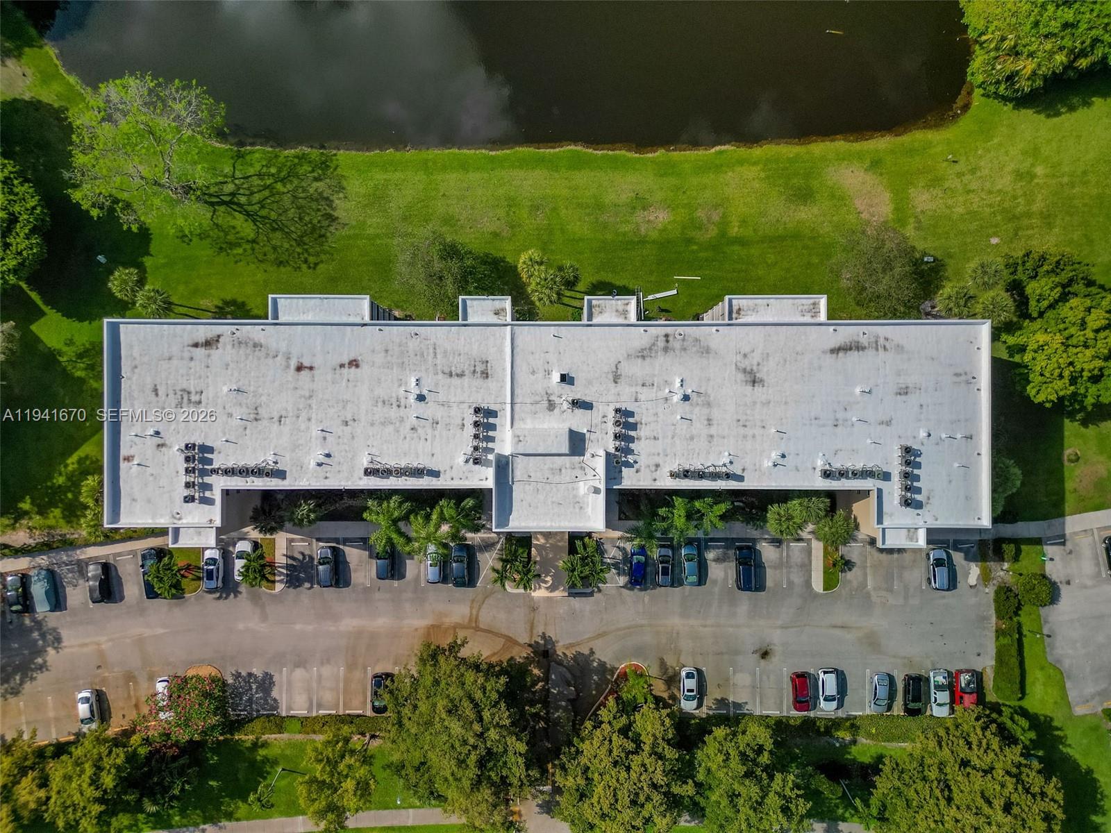 NO 102 PALM-AIRE COUNTRY - Residential