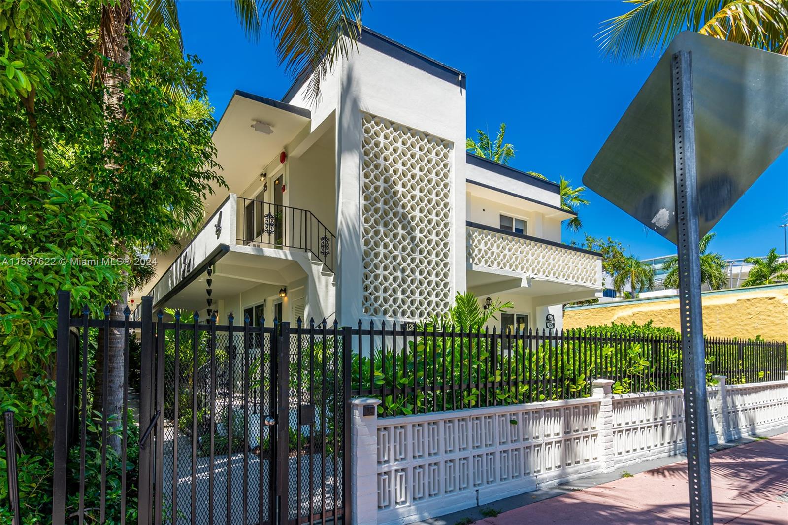 Rental Property at 428 Collins Ave 12A, Miami Beach, Miami-Dade County, Florida - Bathrooms: 1  - $2,000 MO.