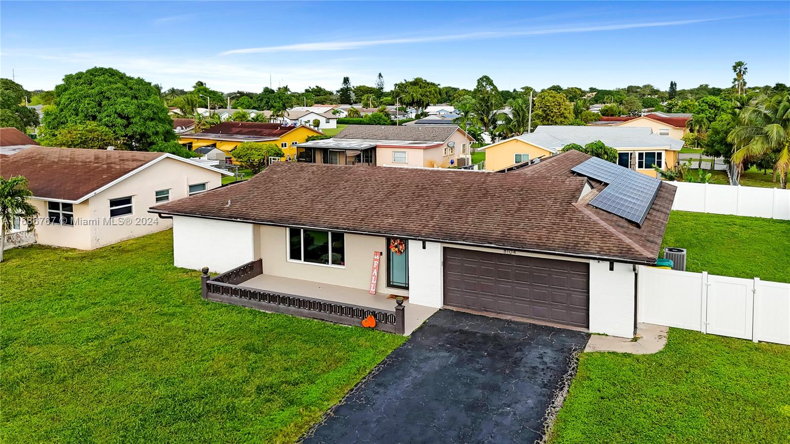 8104 NW 93rd Ter