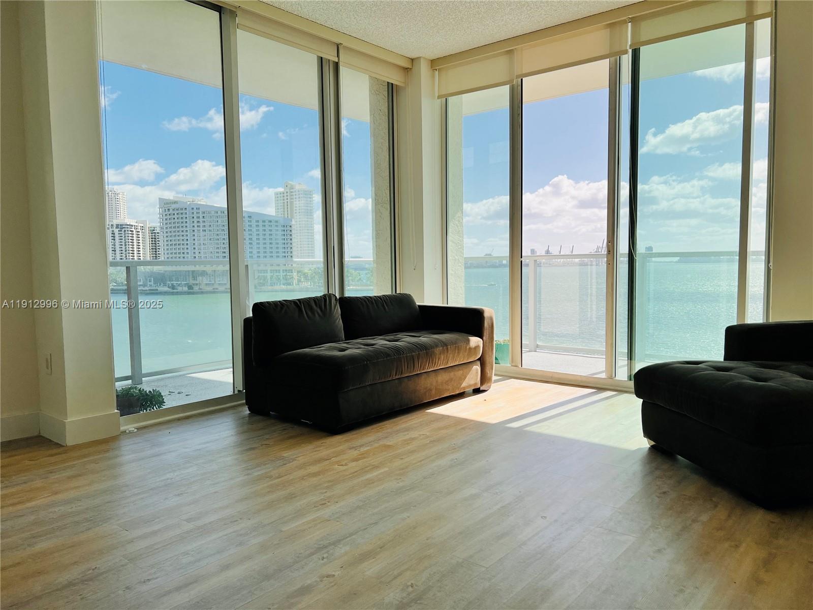 THE MARK ON BRICKELL - Residential Lease